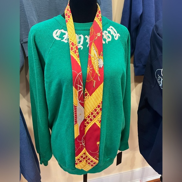 HERMÈS Tie Rare 100% Silk Horse Carriage People Bicycle Chain Red Yellow - Picture 1 of 13